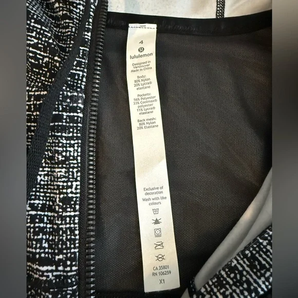 Lululemon Hooded Define Jacket Nulu in Twillines Black and White - Picture 8 of 15